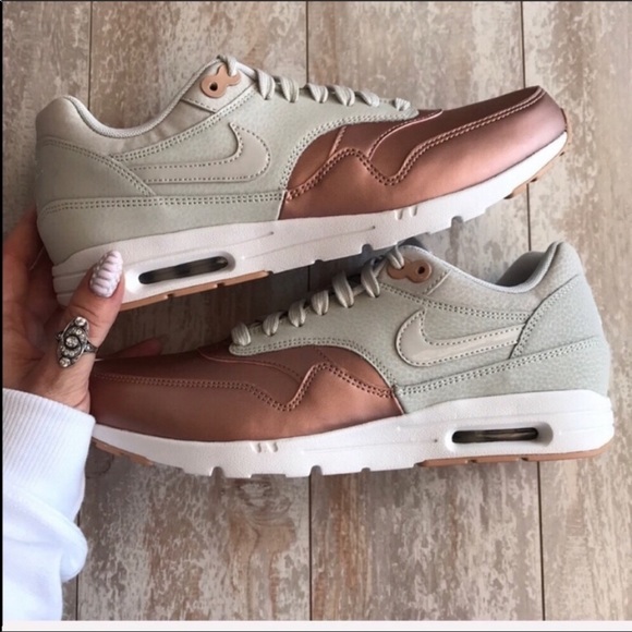 nike air max motion 2 rose gold